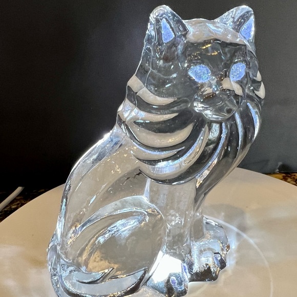 Glass Kitten Figurine - Picture 9 of 16
